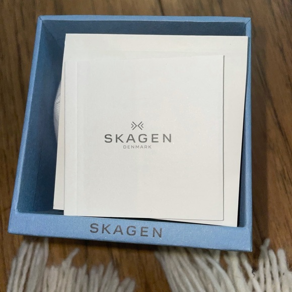 Skagen watch - Picture 3 of 3